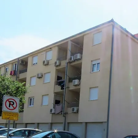 Apartment Put Ribnjaka 5 *